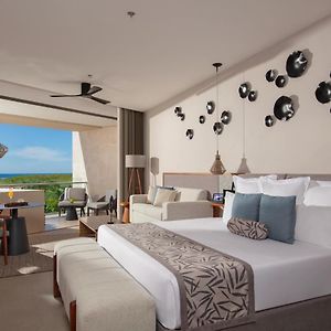 Preferred Club Junior Suite Ocean View King